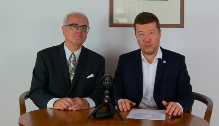 ilustrační foto, Lubomír Pána a Tomio Okamura.