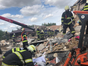 Byla vyhlášena veřejná sbírka pro lidi, které zasáhl výbuch rodinného domu v Mostkovicích