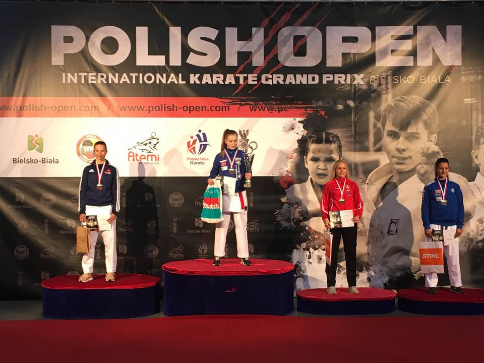 Budějcké karatistky bodovaly v Polsku. Hned tři si vezou domů medaile