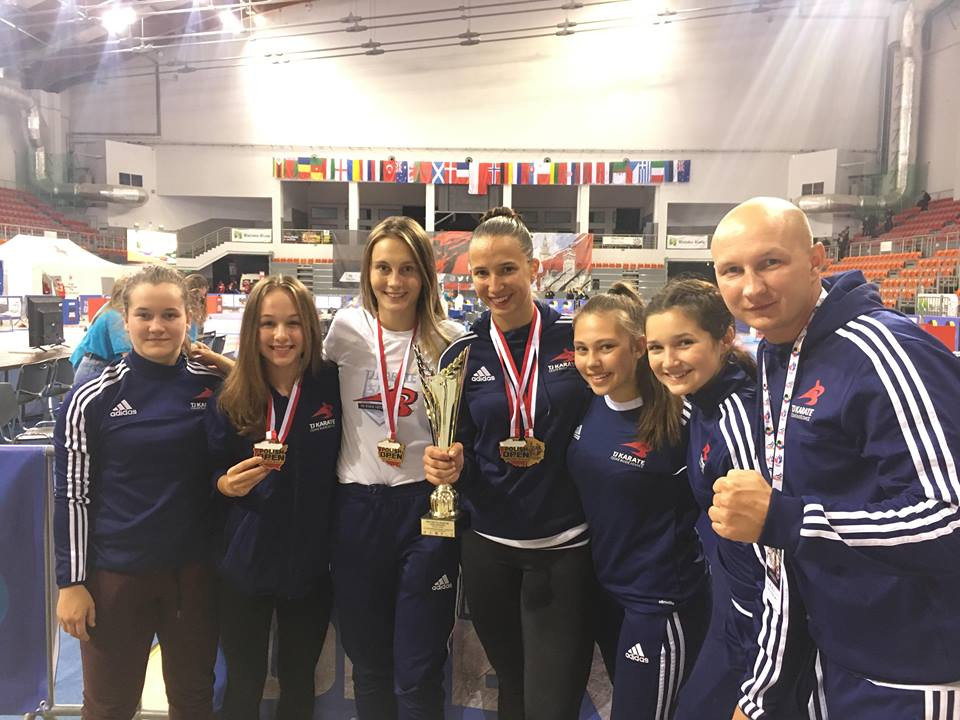 Budějcké karatistky bodovaly v Polsku. Hned tři si vezou domů medaile