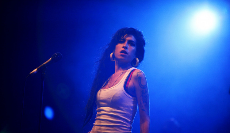 Amy Winehouse.