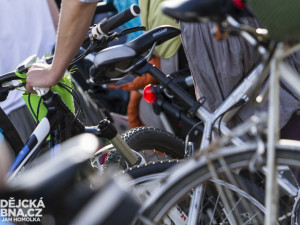 Senát má řešit míru alkoholu u cyklistů nebo protikuřácký zákon