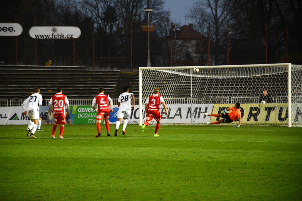 Derby v režii Votroků! Hradec převálcoval Pardubice, rozhodl první poločas