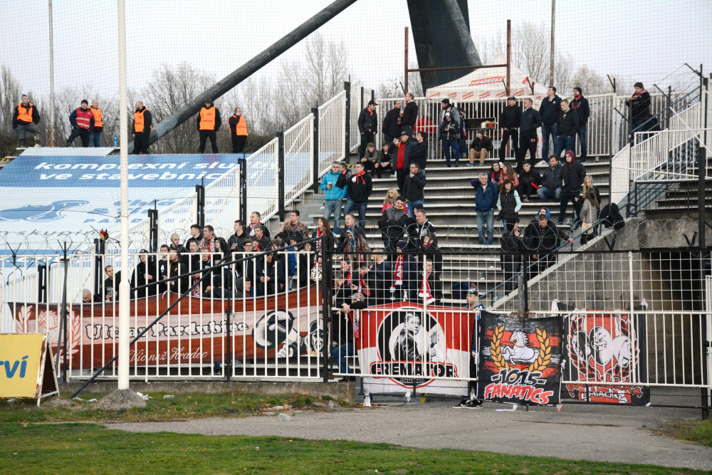 Derby v režii Votroků! Hradec převálcoval Pardubice, rozhodl první poločas