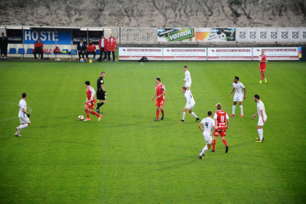 Derby v režii Votroků! Hradec převálcoval Pardubice, rozhodl první poločas