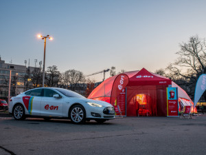 FOTO: Letní kino v prosinci? Unikátní projekt E.ONu míří po Praze do Budějc