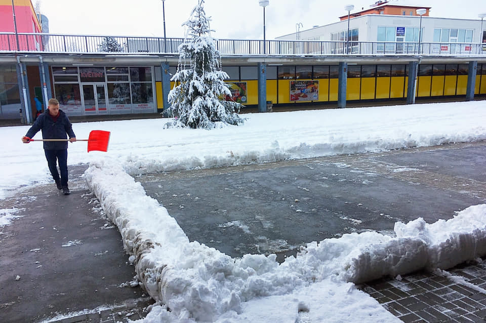 V areálu obchodního centra na Březinkách znovu vyroste kluziště.