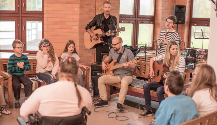 Pekař s Arpidou vydali klip k nové písni Naděje je