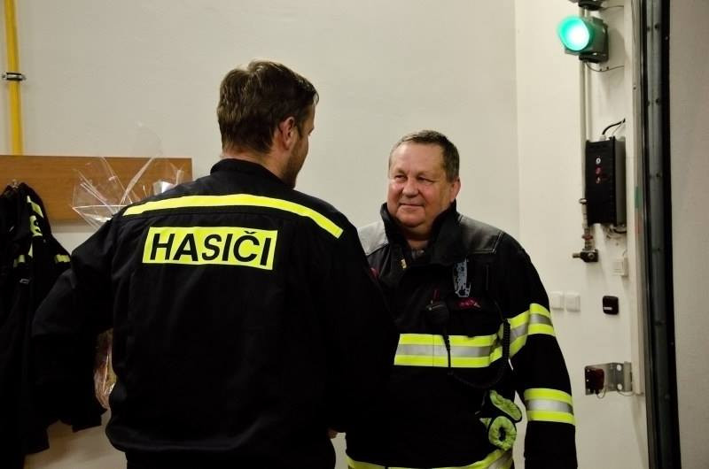 Služebně nejstarší profesionální hasič náchodského okresu odsloužil poslední směnu