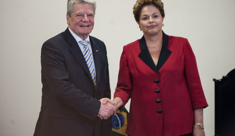 Joachim Gauck s brazilskou prezidentkou Dilmou Rousseffovou.