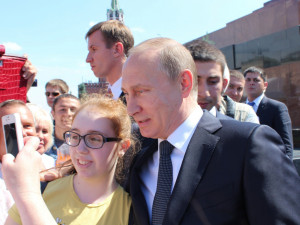 Putin slavil vánoce v chrámu, kde jej tajně pokřtili