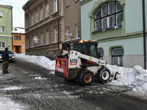 Kalamitní stav v Jablonci a na Božím Daru trvá