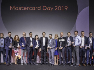 Mastercard ocenila banky za projekty v oblasti platebních karet 2018