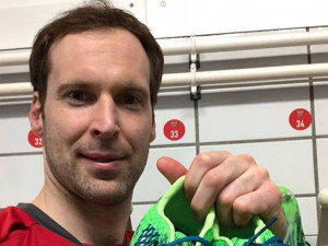 VIDEO: Brankář Čech po sezoně ukončí fotbalovou kariéru