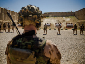 Metnar: Z Afghánistánu odejdeme, pokud se stáhnou USA
