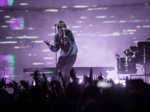 Frontman Bastille Dan Smith