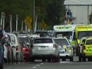 Útočník z města Christchurch chtěl v masakru pokračovat