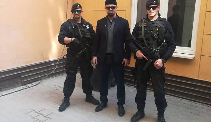 Kontroverzního Kušnarenka vyloučilo ze svých řad Ústředí muslimských obcí .