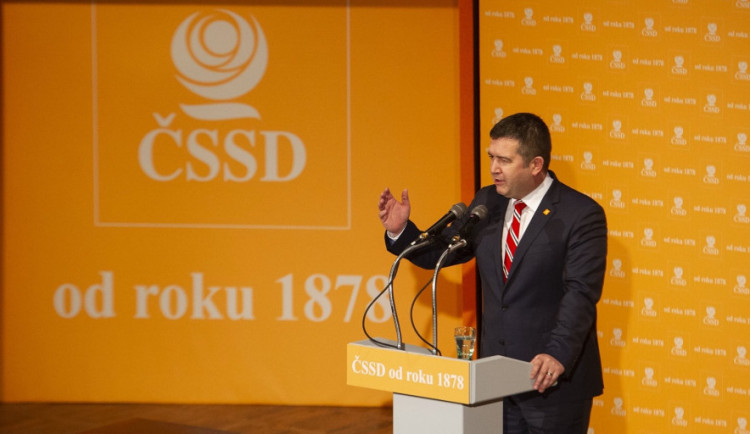 ČSSD loni hospodařila se ztrátou 33 milionů korun