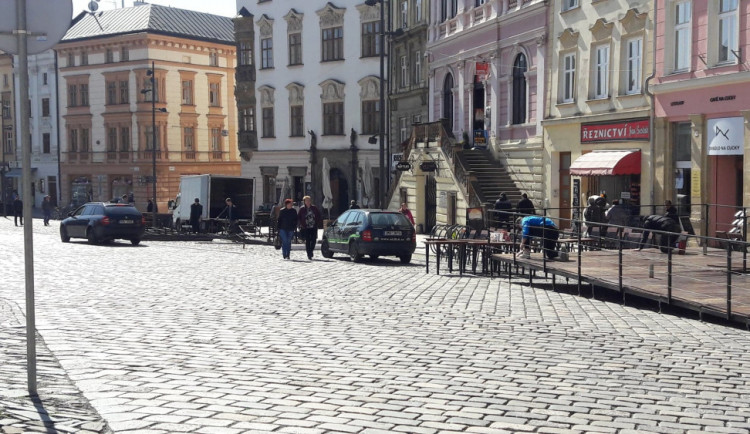 Olomoucké zahrádky jsou otevřeny. Provozovatelům se prostor navíc vyplatí