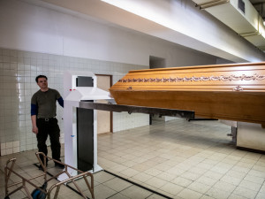 Den s paličem v krematoriu: Jednou tady bude viset cedulka i s vaším jménem.
