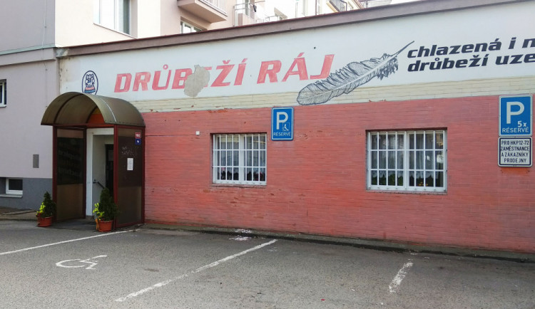 Drůbeží ráj u Gočárovy třídy.