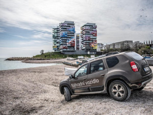 FOTO: SUV nebylo nikdy dostupnější. Duster obstál na jihočeských silnicích i v rumunských horách