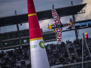 Letecký seriál Red Bull Air race končí. Podle firmy o něj byl malý zájem