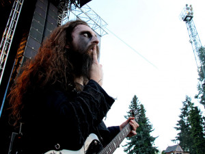 Cradle Of Filth na Metalfestu pomrkávali spíše po skalních fanoušcích. Byli ve skvělé formě.