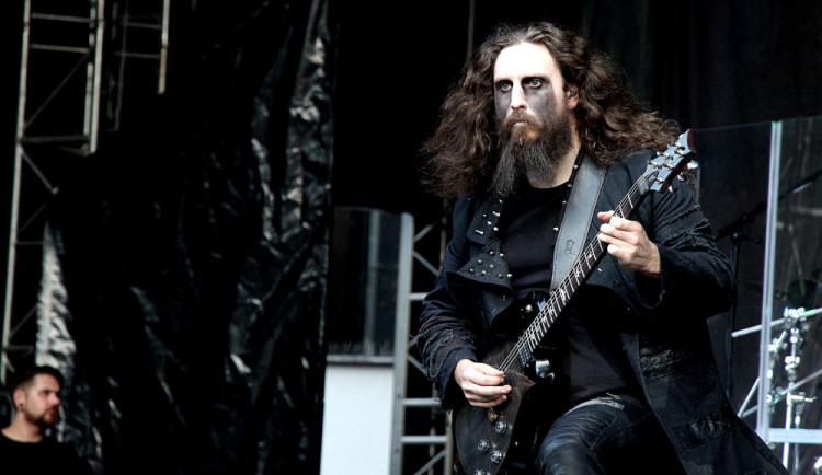 Cradle Of Filth na Metalfestu pomrkávali spíše po skalních fanoušcích. Byli ve skvělé formě.