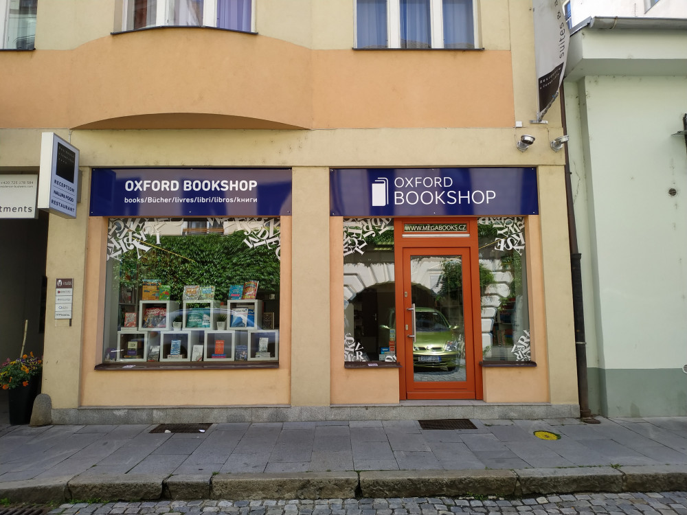 Kvalitní cizojazyčnou literaturu nakupují Budějčáci už rok v Oxford Bookshop