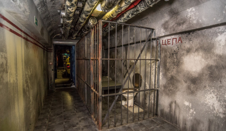 V Budějcích zastavil protidrogový vlak. Ukazuje co dokáží drogy.