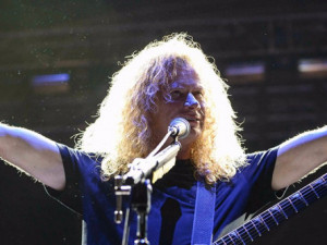 Legendární Dave Mustaine z kapely Megadeth bojuje s rakovinou