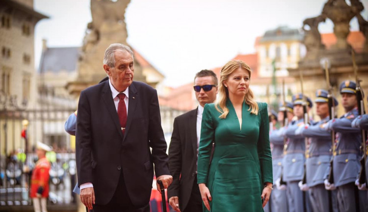 Čaputová v Praze jednala s politiky, uctila Havla i Štefánika.