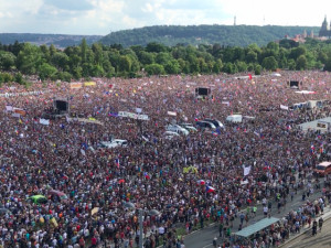 Další velká demonstrace na Letné je v plánu 16. listopadu