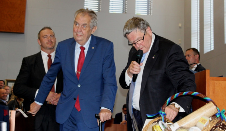 Prezident Zeman přijel na Vysočinu. V našem kraji stráví celkem tři dny.