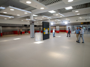 Nový terminál na letišti.