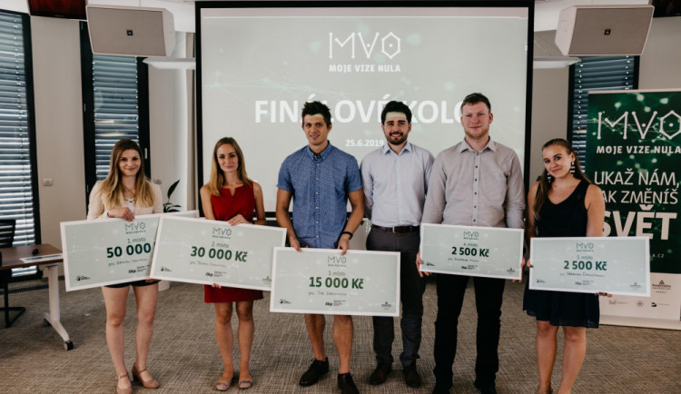 Studenti vysokých škol prezentovali své vize budoucnosti dopravní bezpečnosti.