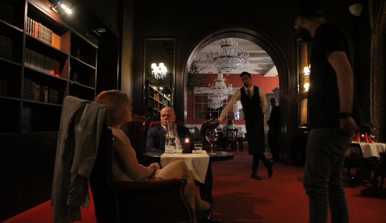 Natáčení v hotelu Zlatý Lev.