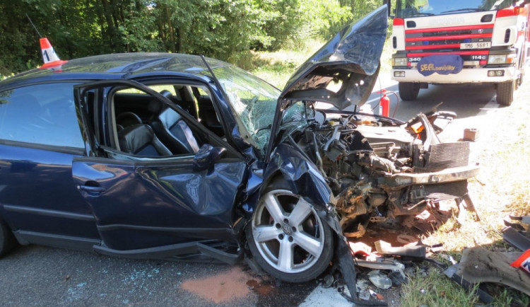 Muž se zřejmě nevěnoval řízení. Po havárii ho musel do olomoucké nemocnice přepravit vrtulník