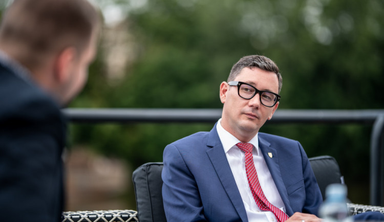 Talk show Jiřího Ovčáčka, tipují bookmakeři název nového pořadu