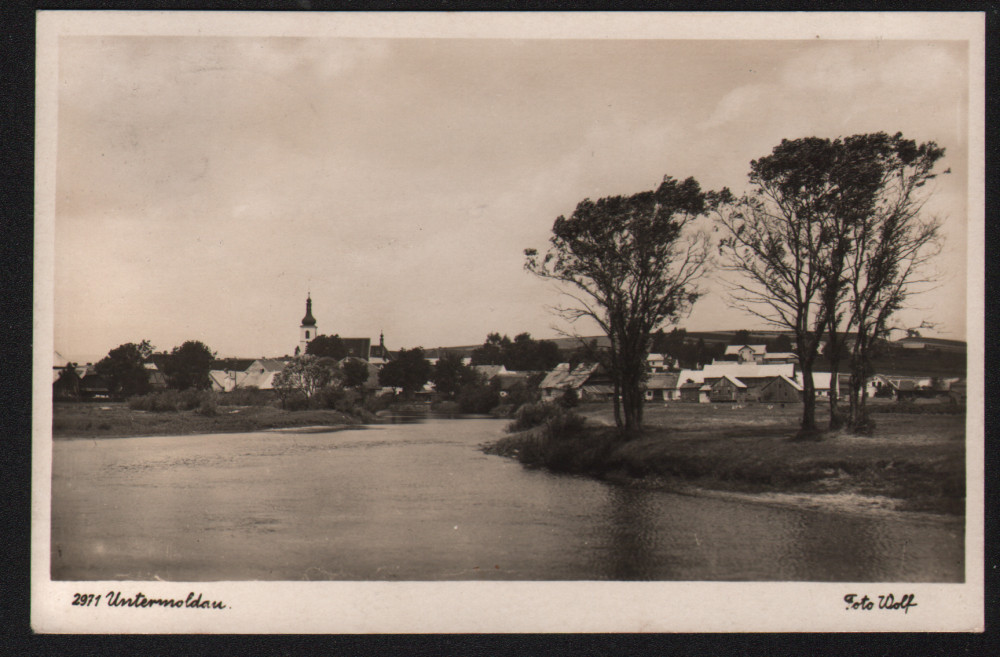 Pohled na Dolní Vltavici od jihovýchodu