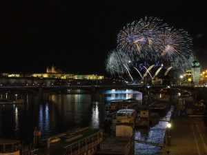Novoroční ohňostroj v Praze nahradí videomapping