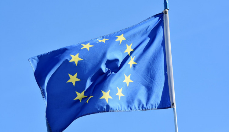 Referendum o EU v Česku? 80 procent lidí se obává dezinformační kampaně