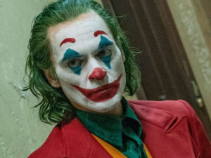 V čele víkendové návštěvnosti kin zůstal americký Joker