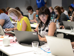 Hodíte se do IT? Czechitas vám pomůžou obrátit kariéru naruby.