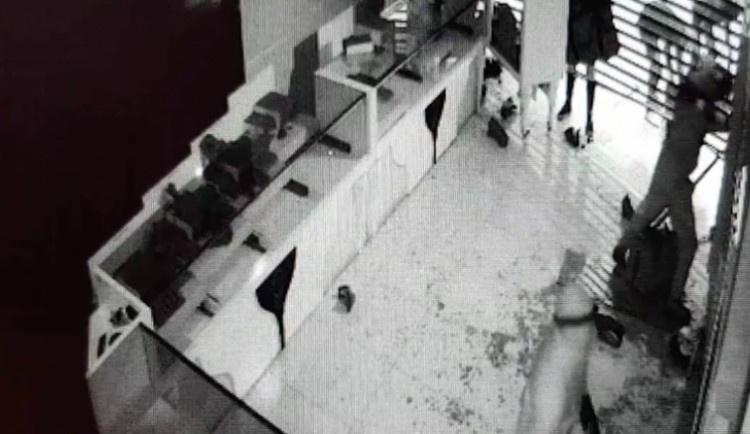 Slovensko žije megakrádeží. Skupinka lupičů ukradla šperky za 500 tisíc eur.