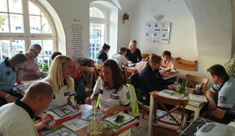 Na seminářích se policisté naučí, jak dětem lépe vysvětlit dopravní výchovu.