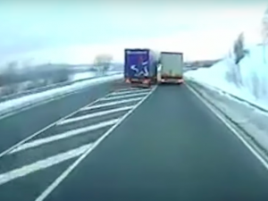 VIDEO: Český řidič, jenž v Německu riskantně předjížděl, dostal vězení