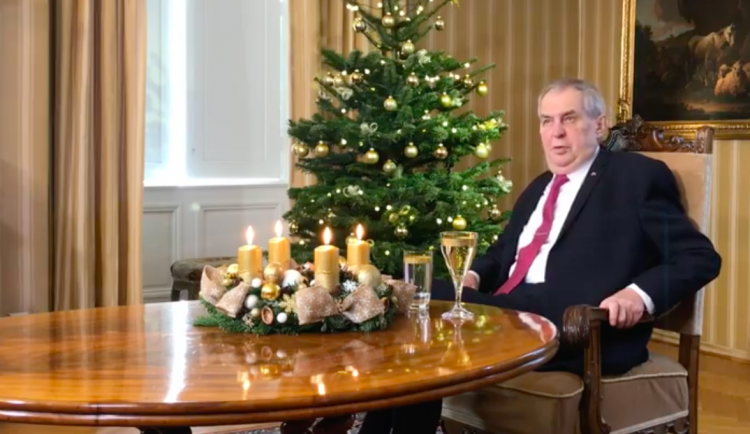 Miloš Zeman při proslovu.